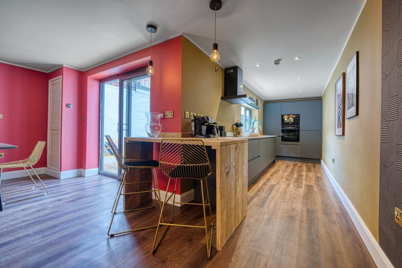 Casa Del Artista - Luxury Apartments, Whitby Exterior foto